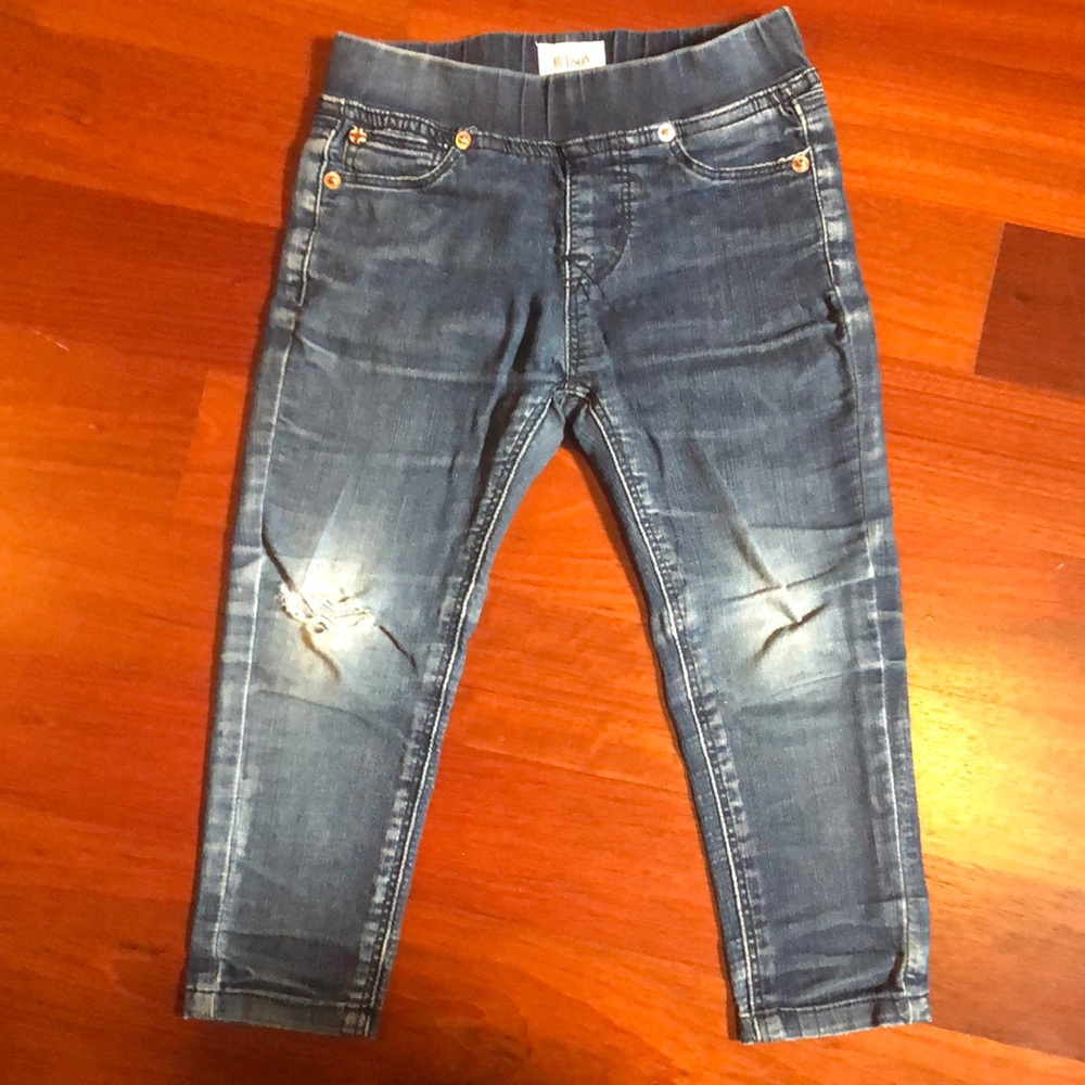 Toddler girls distresses pull on Hudson Jeans Size 2T